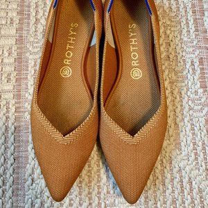 Rothy's pointed flat in Fawn